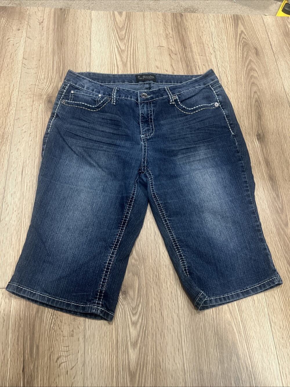 Royalty by YMI Jean Shorts Women's Size 14 Thick Stitch (A38)